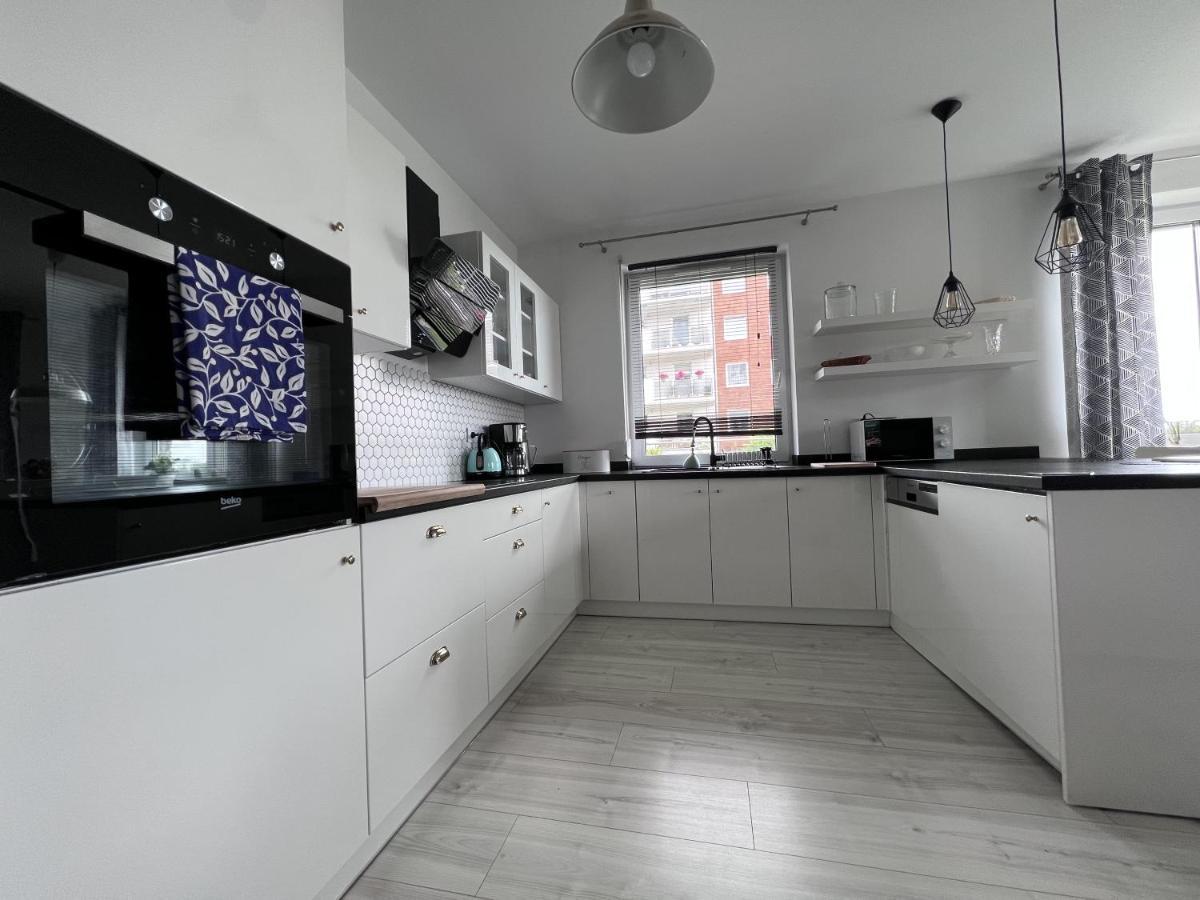 Apartament Z Tarasem Na Osiedlu Rakownica เยเลเนียกูรา ภายนอก รูปภาพ